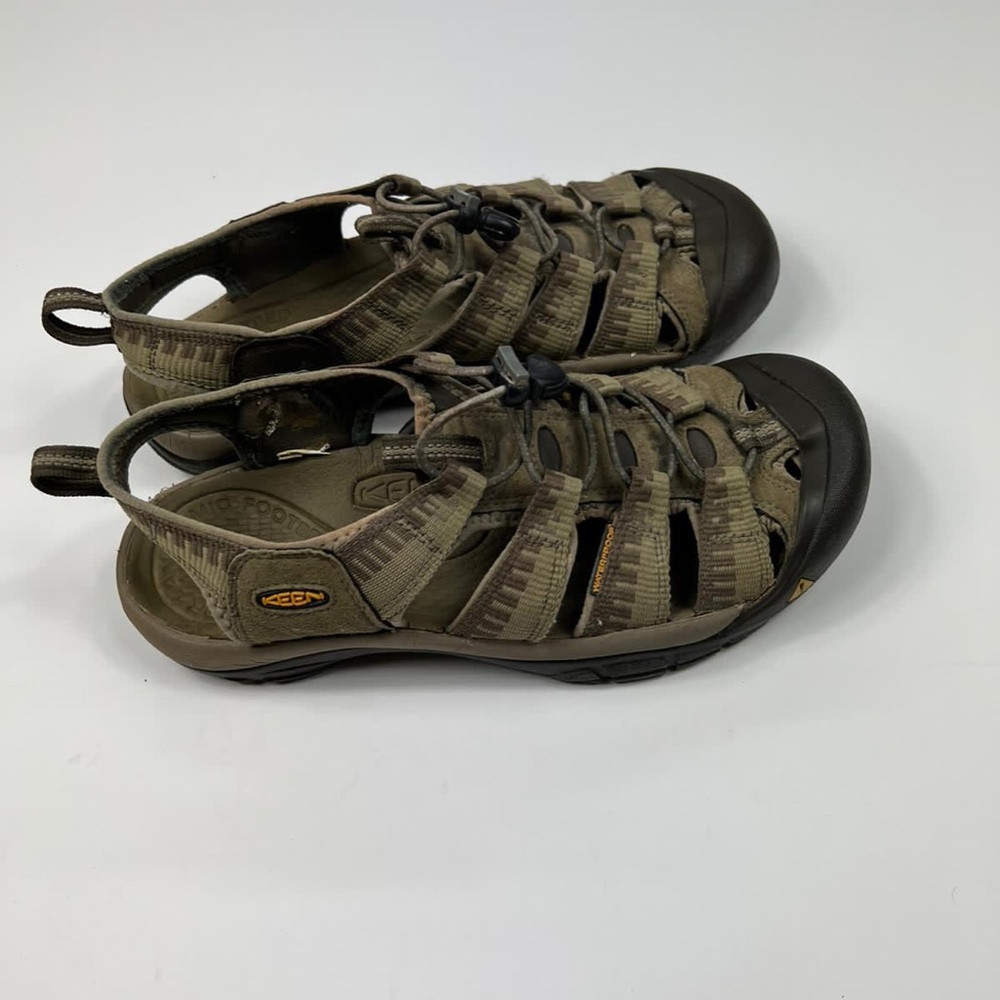 Keen Brown and Black Hiking Sandals with Protective Toe Cap - Picture 9 of 9